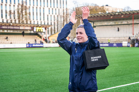 FC Rosengårds Olivia Schough jublar