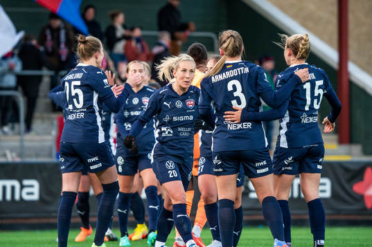 Jubel bland FC Rosengårds spelare