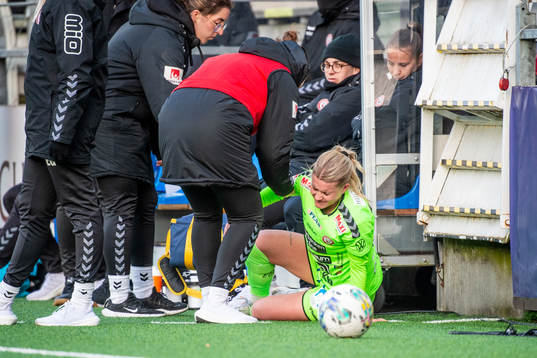 Kristianstads Tilda Persson skadas och byts ut