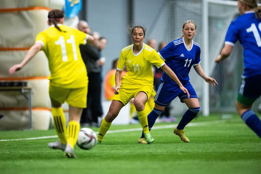 Bianca Tihi och Agnes Pihlblad