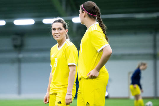 Mikaela Cindric och Ronja Osman