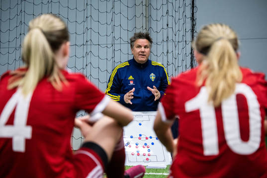 Under matchläger med F17-landslaget