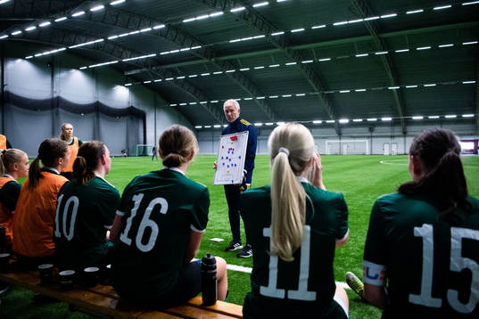 Under matchläger med F17-landslaget
