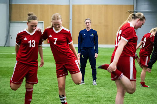 under matchläger med F17-landslaget