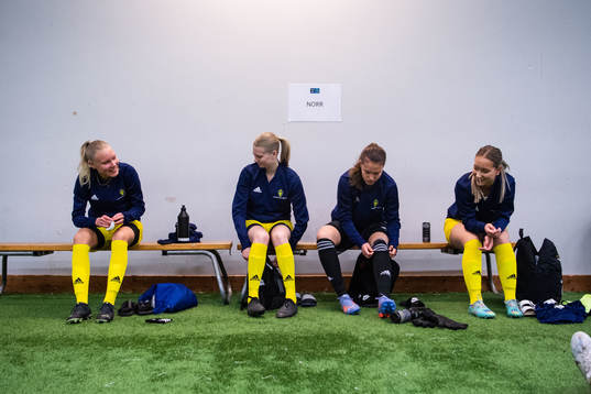 Under matchläger med F17-landslaget