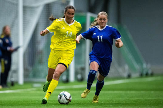 Bianca Tihi och Agnes Pihlblad
