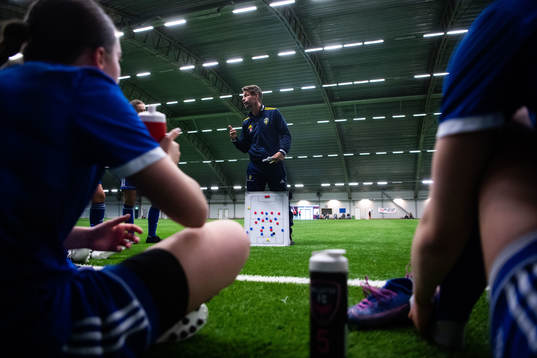 Under matchläger med F17-landslaget