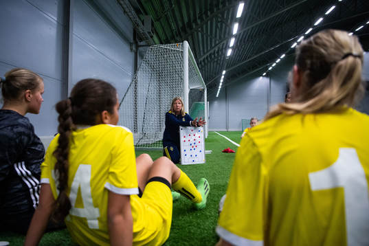 Under matchläger med F17-landslaget