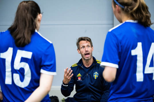 Under matchläger med F17-landslaget