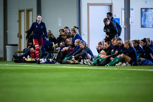 Under matchläger med F17-landslaget