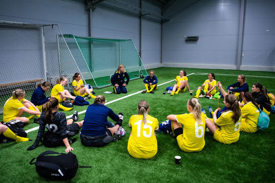 Under matchläger med F17-landslaget