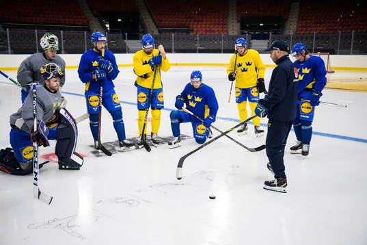 Goaltender Marcus Högberg, goaltender Jesper Wallstedt,
