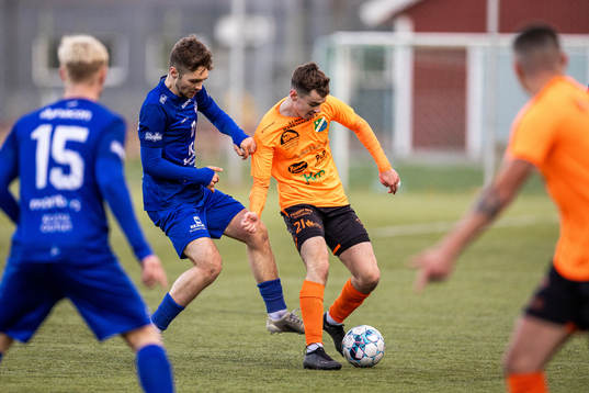 Hovshagas Oskar Bolin och Älmeboda/LInnerydsDavid Cruciat