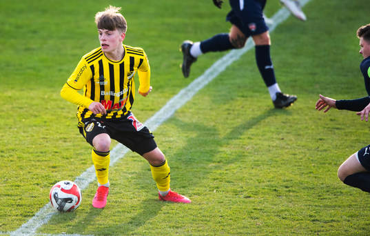IFK Hässleholms Jussi Tikkanen i matchen i division 2