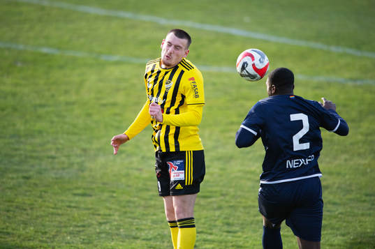 IFK Hässleholms Erjon Rama  i matchen i division 2 mellan