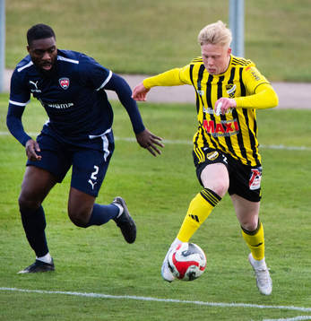 IFK Hässleholms Wictor Willseus i matchen i division 2