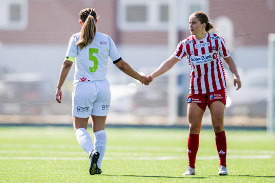 Hanna Rake Ellingsen of Øvrevoll Hosle and Mali Motrøen