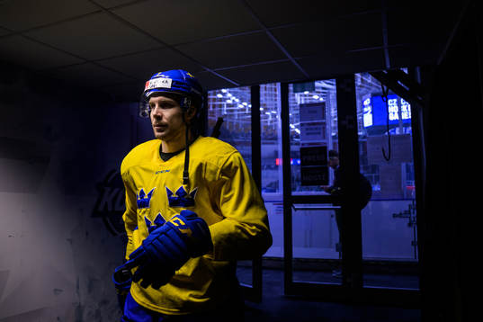 Henrik Tömmernes of Sweden at a practice session