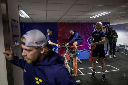 Anton Lindholm, Oscar Lindberg, Jacob de la Rose and Dennis