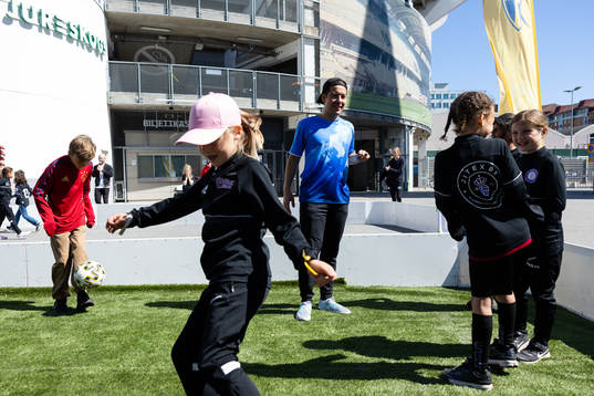 FIFA Trophy Tour
