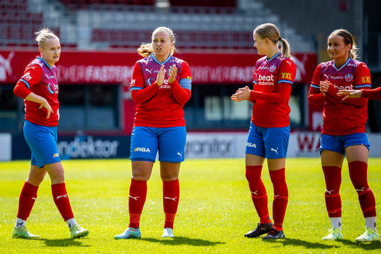 Helsingborgs Maya Waltersson, Stephanie Petersson  och Emma