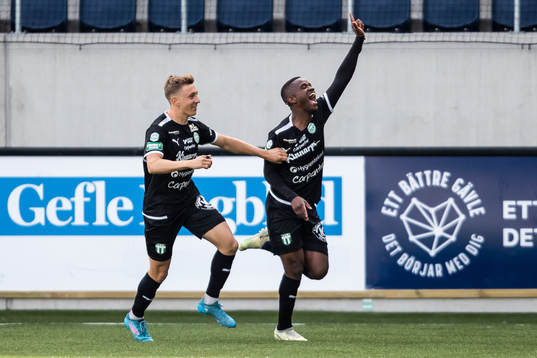 Västerås SKs Jaheem Burke jublar