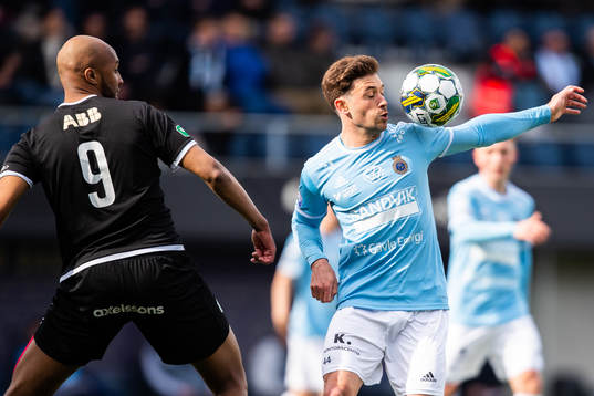 Västerås SKs Jabir Abdihakim Ali och Gefles Iu Ranera Grau