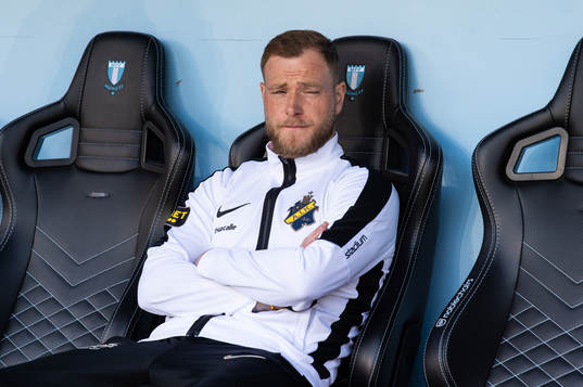 AIKs John Guidetti på bänken