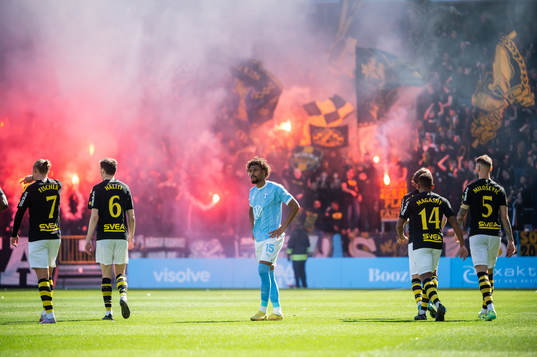 Malmö FFs Joseph Ceesay deppar