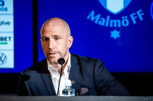 Malmö FFs tränare Henrik Rydström på en presskonferens