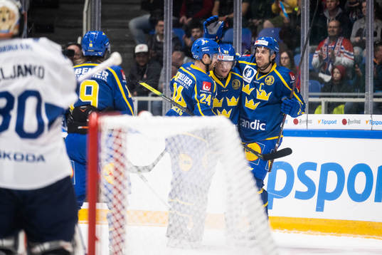 Oscar Lindberg, Lucas Raymond and Henrik Tömmernes of