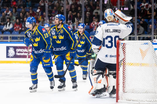 Marcus Sörensen and Henrik Tömmernes of Sweden celebrate
