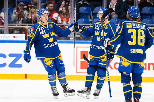 Fabian Zetterlund, Lucas Raymond and Rasmus Sandin of