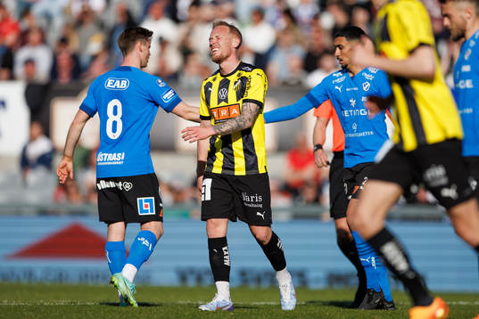Häckens Mikkel Rygaard Jensen deppar