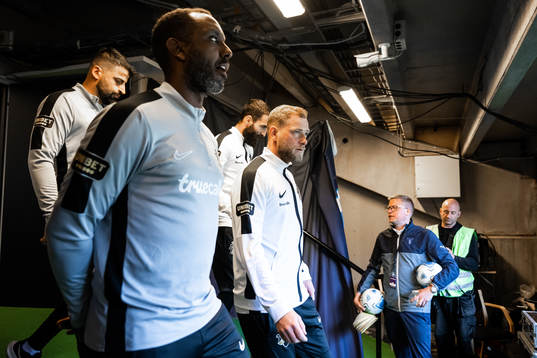 AIKs assisterande tränare Henok Goitom och John Guidetti