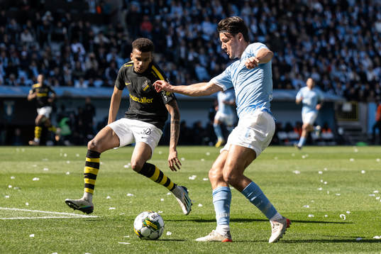 AIKs Rui Modesto och Malmö FFs Stefano Vecchia