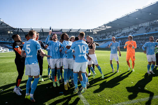 Malmö FFs spelare jublar