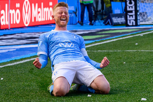 Bläddra bland fler bilder av Fotboll, Allsvenskan, Malmö FF - AIK