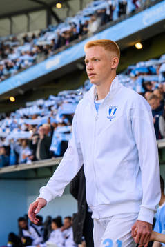 Malmö FFs Hugo Larsson gör entre