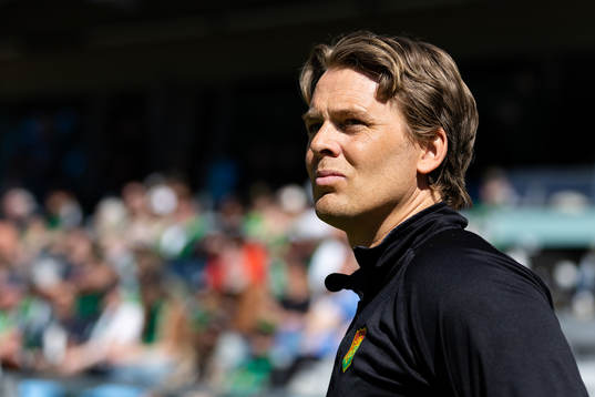 GAIS tränare Fredrik Holmberg innan fotbollsmatchen i