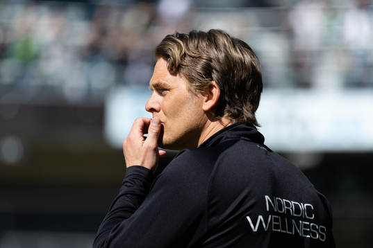 GAIS tränare Fredrik Holmberg innan fotbollsmatchen i