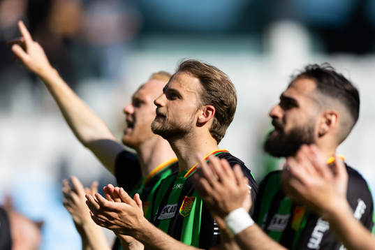 GAISs Gustav Lundgren och Mervan Celik jublar
