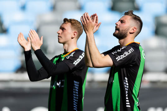 GAISs Julius Lindberg och Axel Norén jublar och tackar