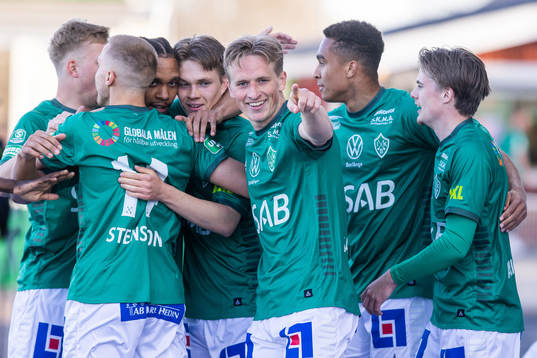 Brages spelare jublar