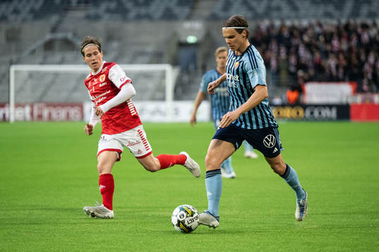 Kalmars Johan Karlsson och Djurgårdens Elias Andersson