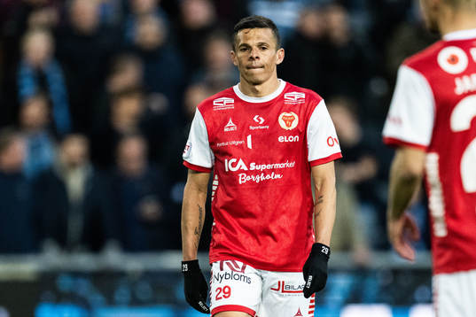 Kalmars Romario Pereira Sipiao deppar