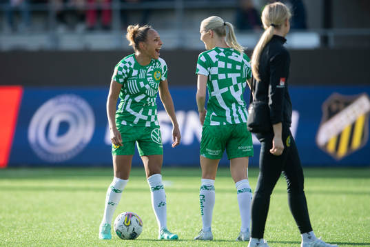 Hammarbys Madelen Janogy och  Alice Carlsson