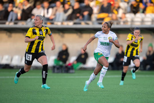 Häckens Josefine Rydbrink och Hammarbys Madelen Janogy