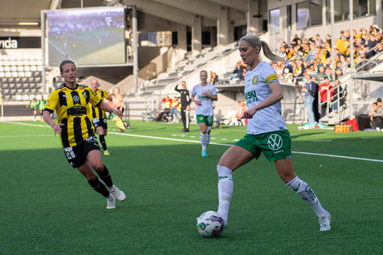 Häckens Anna Anvegård och Hammarbys Alice Carlsson