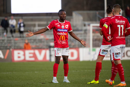 Degerfors Fortune Akpan Bassey, Dijan Vukojevic och